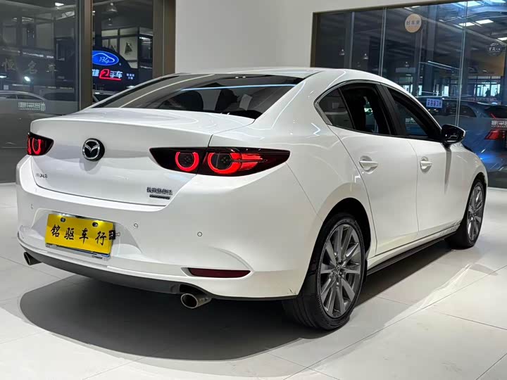Фото 7 - Mazda 3 (Axela)