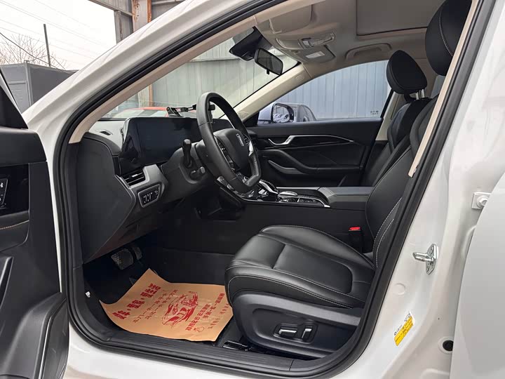 Фото 8 - Bestune B70