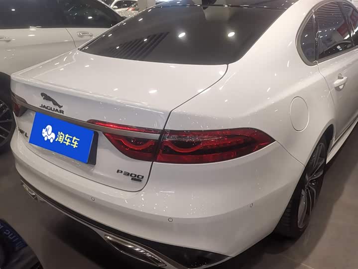 Фото 3 - Jaguar XF L