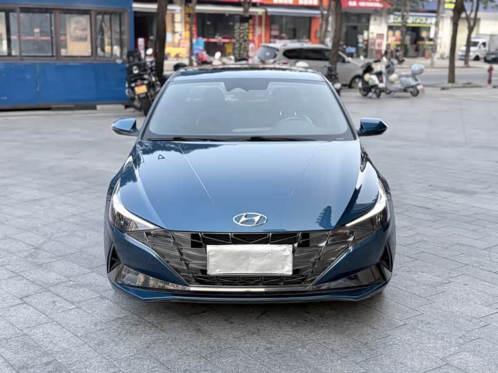 Фото 2 - Hyundai Elantra N line