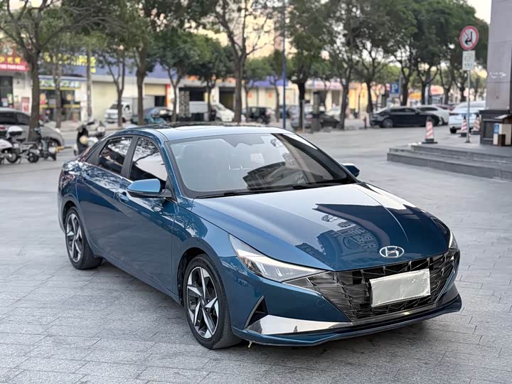 Фото 3 - Hyundai Elantra N line