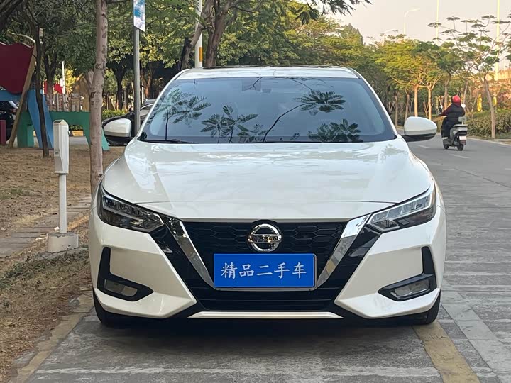 Фото 2 - Nissan Sylphy