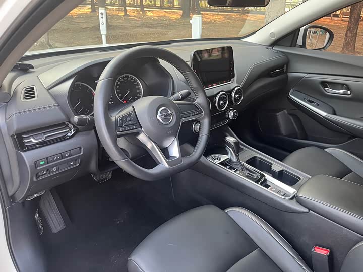 Фото 5 - Nissan Sylphy