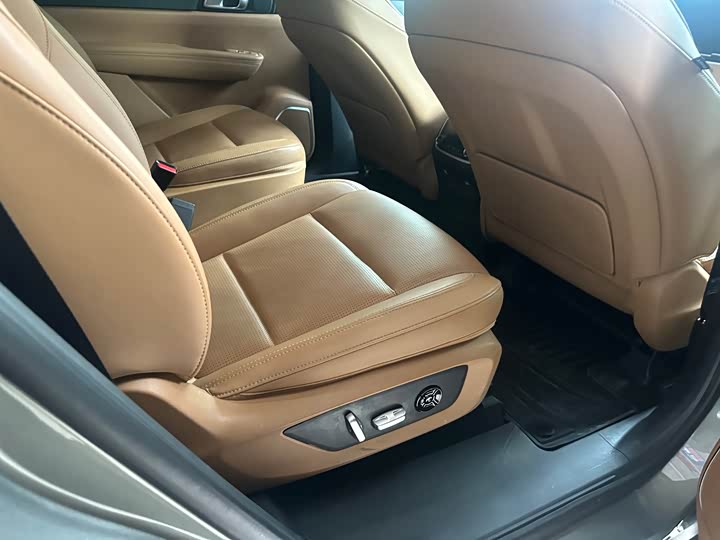 Фото 8 - LiXiang One