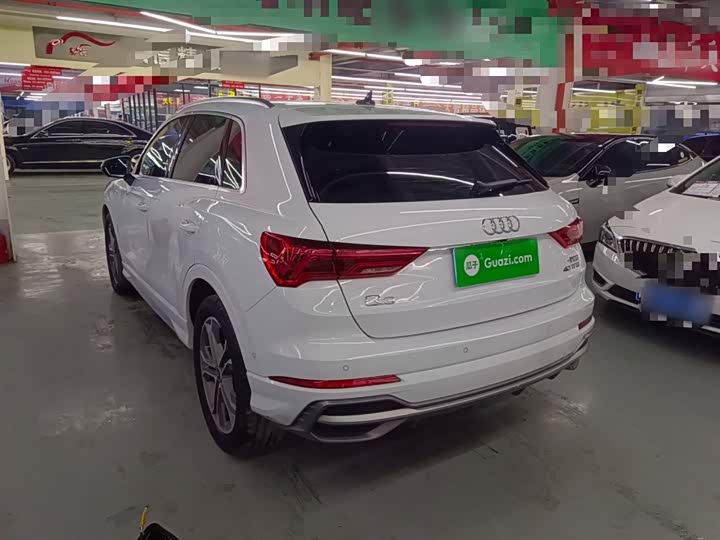 Фото 5 - Audi Q3