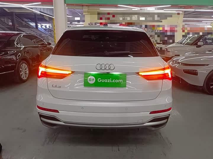 Фото 6 - Audi Q3