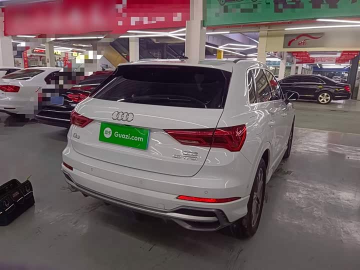 Фото 7 - Audi Q3