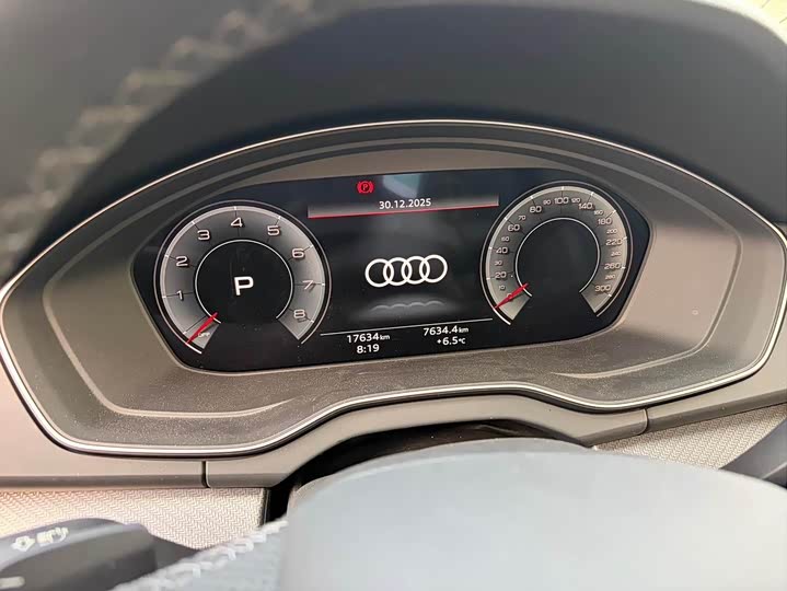 Фото 6 - Audi Q5L