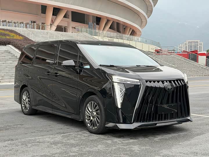 Фото 3 - GAC Trumpchi M8