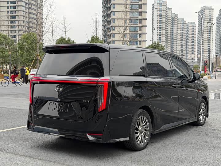 Фото 4 - GAC Trumpchi M8