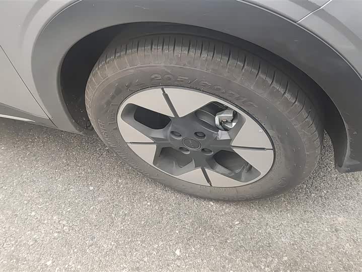 Фото 6 - Geely Galaxy Geome