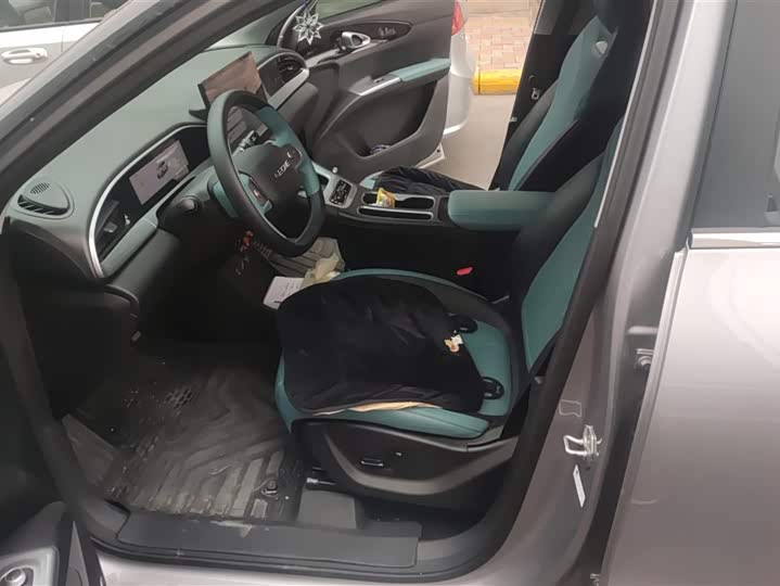 Фото 9 - Geely Galaxy Geome