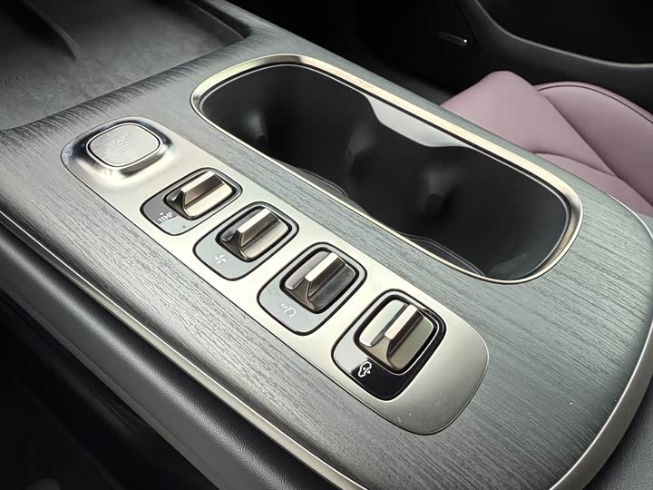 Фото 5 - Xiaomi SU7