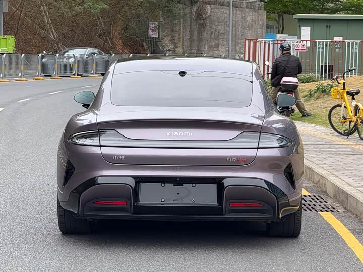 Фото 7 - Xiaomi SU7