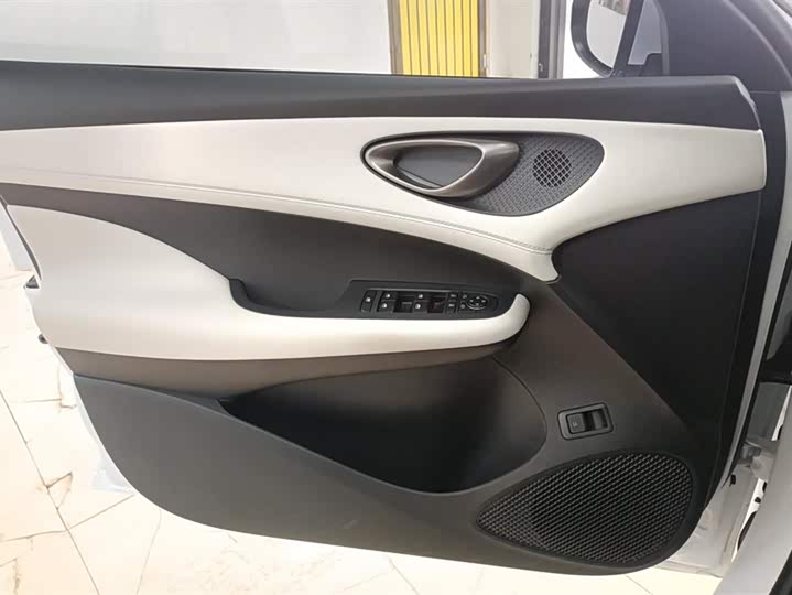 Фото 7 - BYD Seal 05 DM-i Hybrid