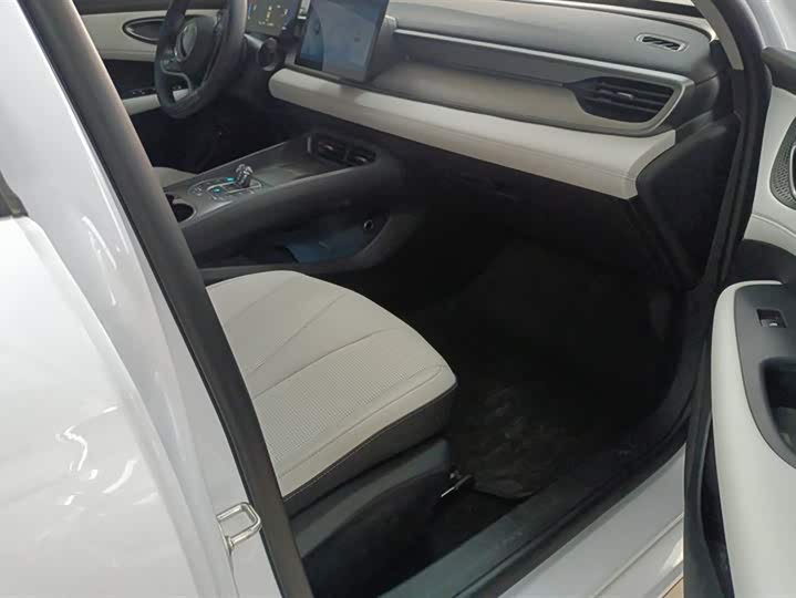 Фото 8 - BYD Seal 05 DM-i Hybrid