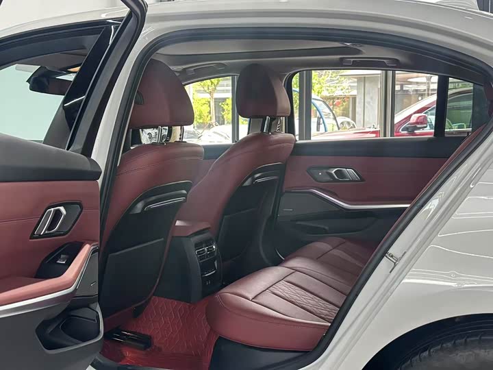 Фото 4 - BMW 3 Series