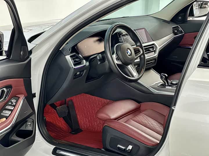 Фото 7 - BMW 3 Series