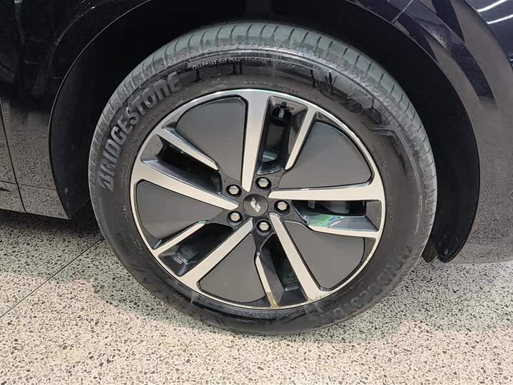 Фото 6 - LiXiang L6