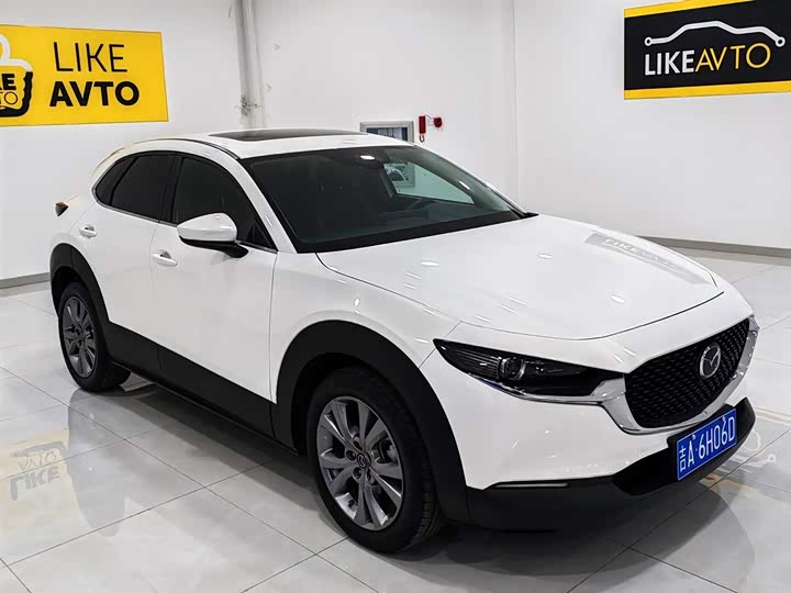 Фото 3 - Mazda CX-30