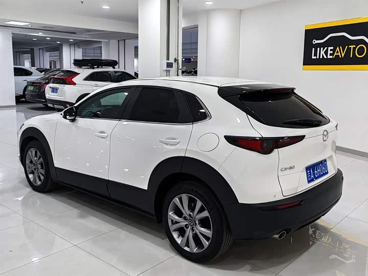 Фото 5 - Mazda CX-30