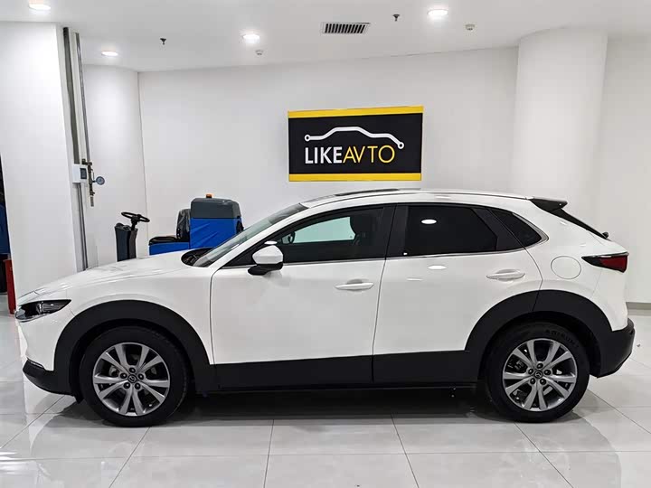 Фото 7 - Mazda CX-30