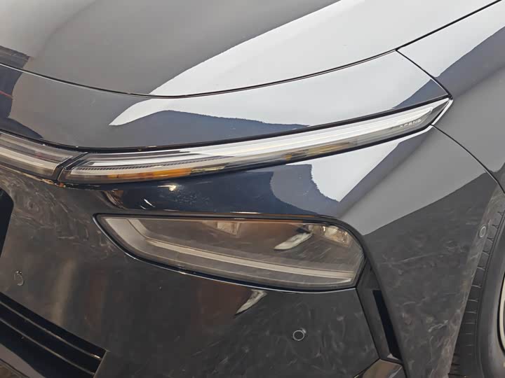 Фото 8 - XPeng F57