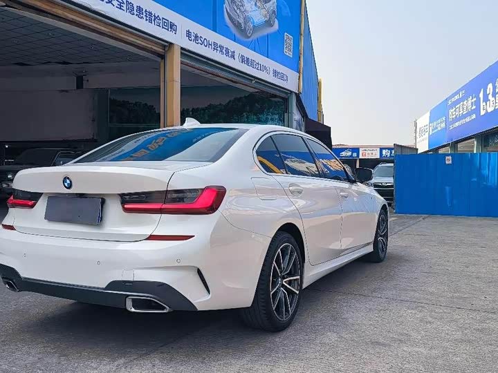 Фото 4 - BMW 3 Series