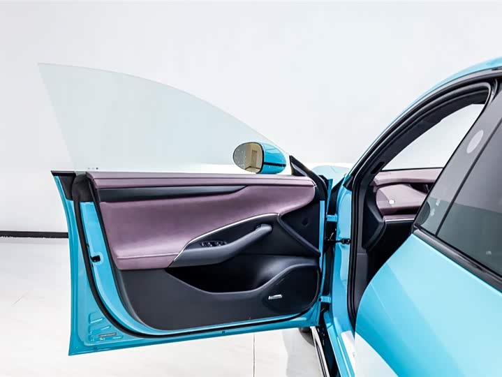 Фото 8 - Xiaomi SU7