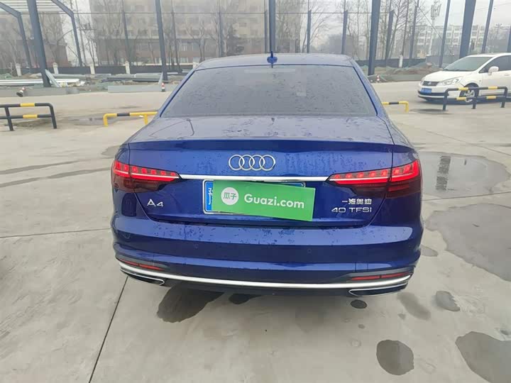 Фото 6 - Audi A4L