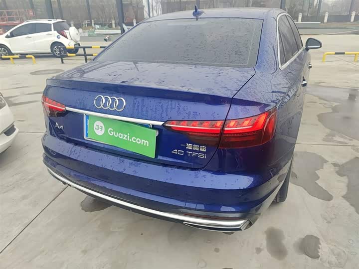 Фото 8 - Audi A4L