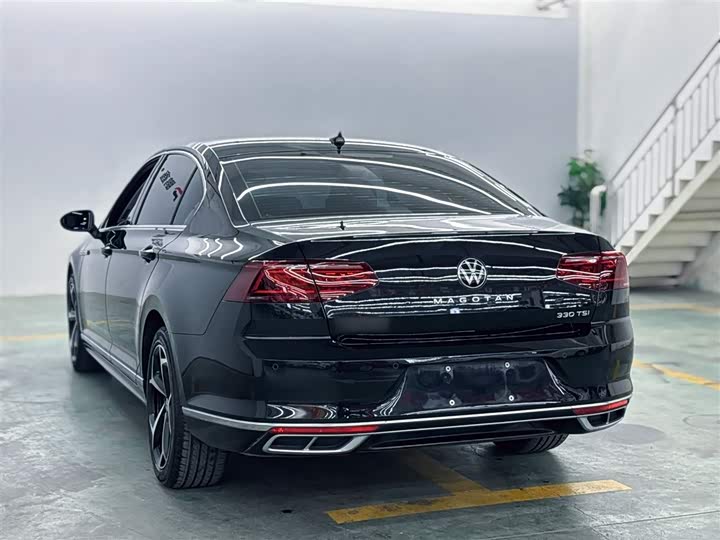 Фото 8 - Volkswagen Magotan