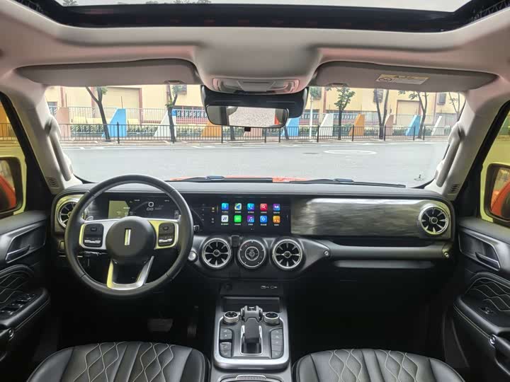 Фото 5 - Tank 300