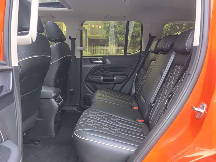 Фото 6 - Tank 300