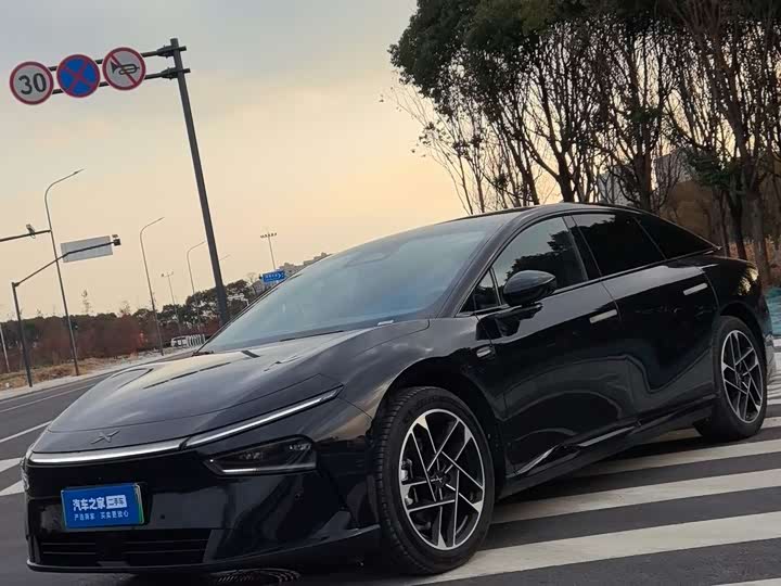 Фото 1 - XPeng F57