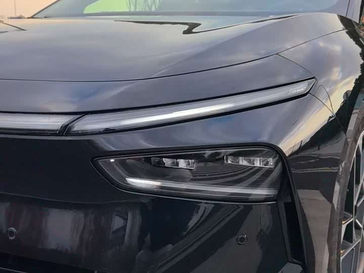 Фото 5 - XPeng F57