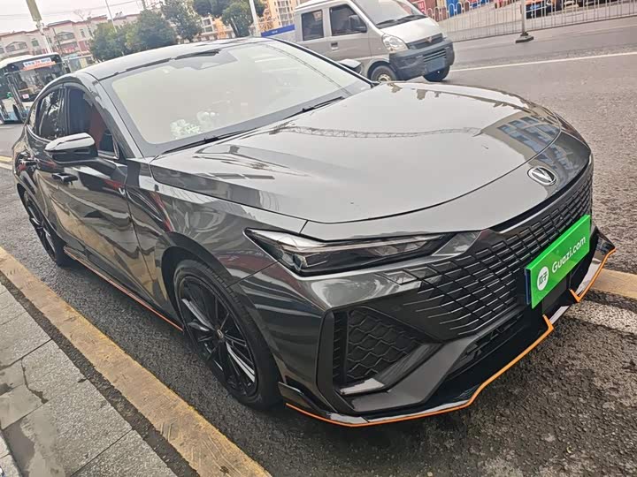 Фото 4 - Changan UNI-V