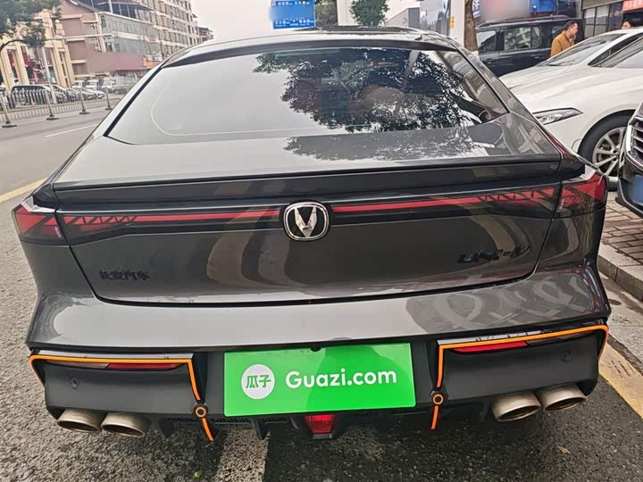 Фото 6 - Changan UNI-V