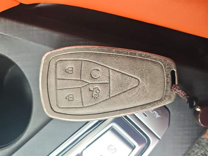 Фото 9 - Changan UNI-V