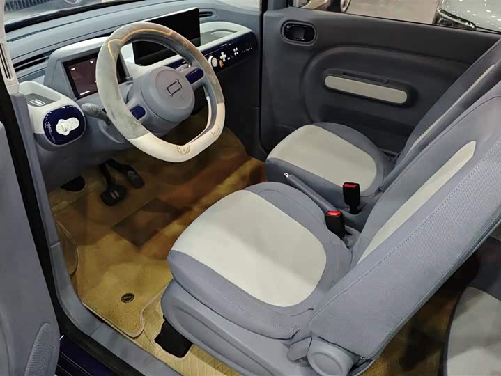 Фото 9 - Bestune Pony