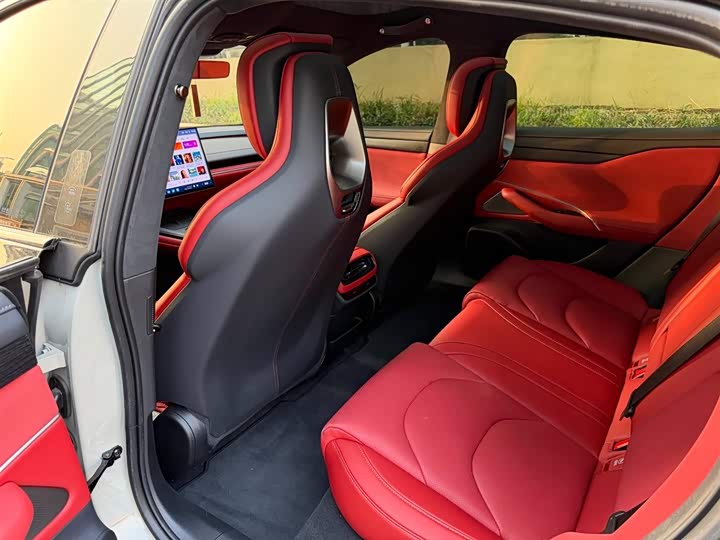 Фото 7 - Xiaomi SU7