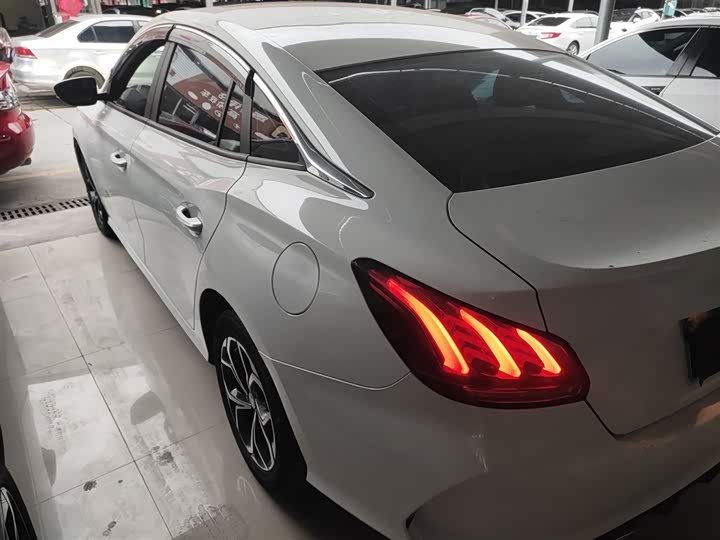 Фото 5 - MG Motor 5