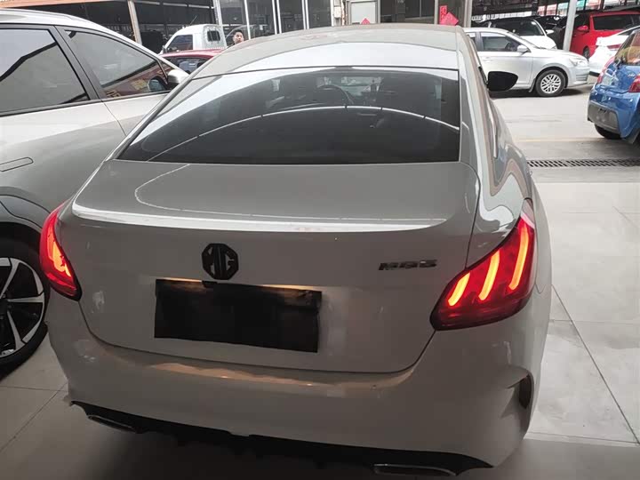 Фото 6 - MG Motor 5