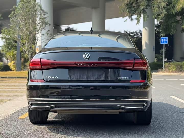 Фото 5 - Volkswagen Passat