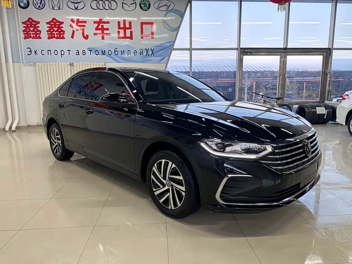 Фото 3 - Volkswagen Lavida