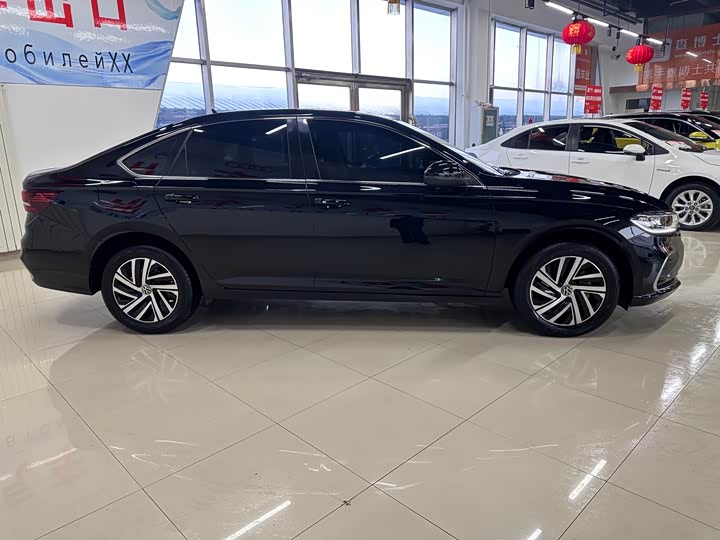 Фото 4 - Volkswagen Lavida