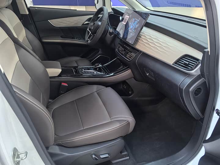 Фото 9 - BYD Song Max Hybrid