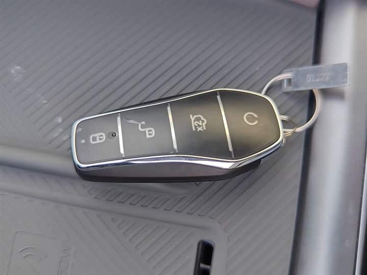 Фото 9 - BYD Yuan Plus