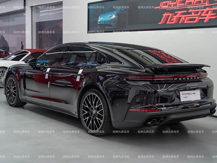 Фото 5 - Porsche Panamera