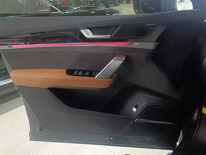 Фото 7 - BYD Tang Hybrid/EV